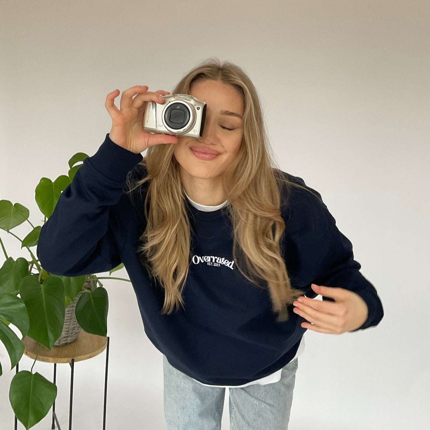 "Star" Sweatshirt- navy